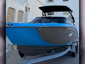 Speed Boat Yamaha  255 XE  With Trailer