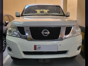 Nissan  Patrol  LE  2012  Automatic  211,671 Km  8 Cylinder  Four Wheel Drive (4WD)  SUV  White