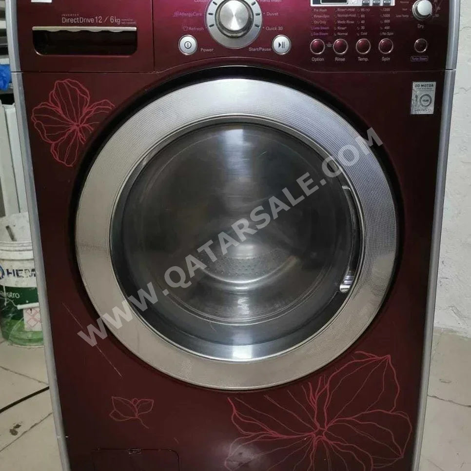 Washing Machines & All in ones LG /  Front Load Washer  Red