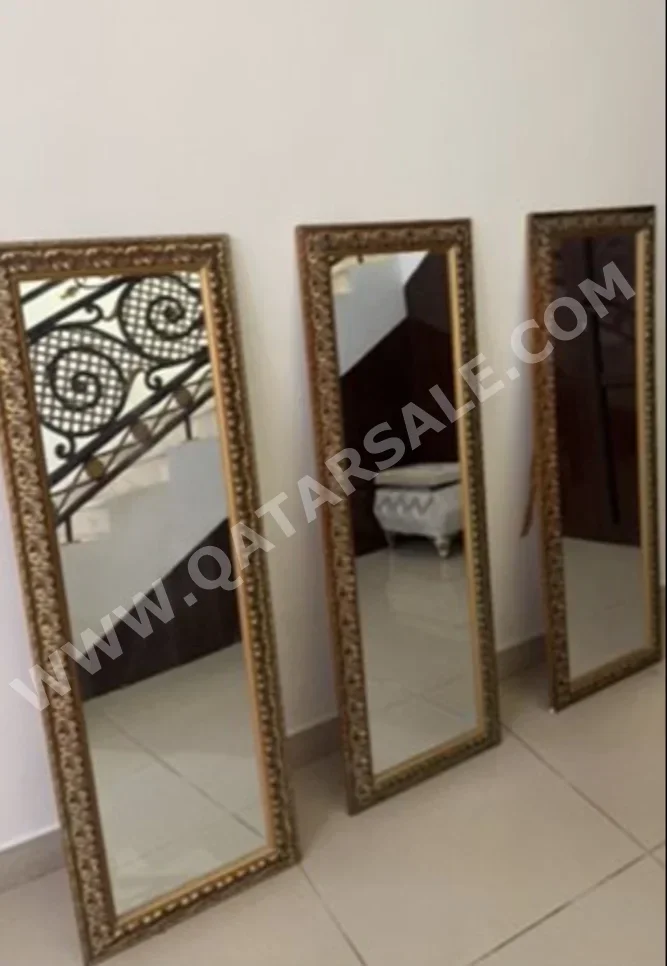 Mirrors Mirror Set  Rectangle  Medium  Tilt  Qatar  With Delivery  2021  Antique  Convex  Vertical  Gold