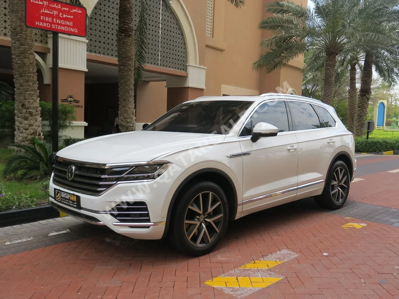 Volkswagen  Touareg  Highline plus  2020  Automatic  55,820 Km  6 Cylinder  All Wheel Drive (AWD)  SUV  White  With Warranty