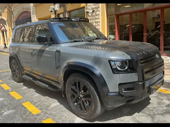 Land Rover  Defender  2021  Automatic  95,000 Km  6 Cylinder  Four Wheel Drive (4WD)  SUV  Gray  With Warranty
