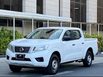 Nissan  Navara  2018  Manual  175,000 Km  4 Cylinder  Rear Wheel Drive (RWD)  Pick Up  White