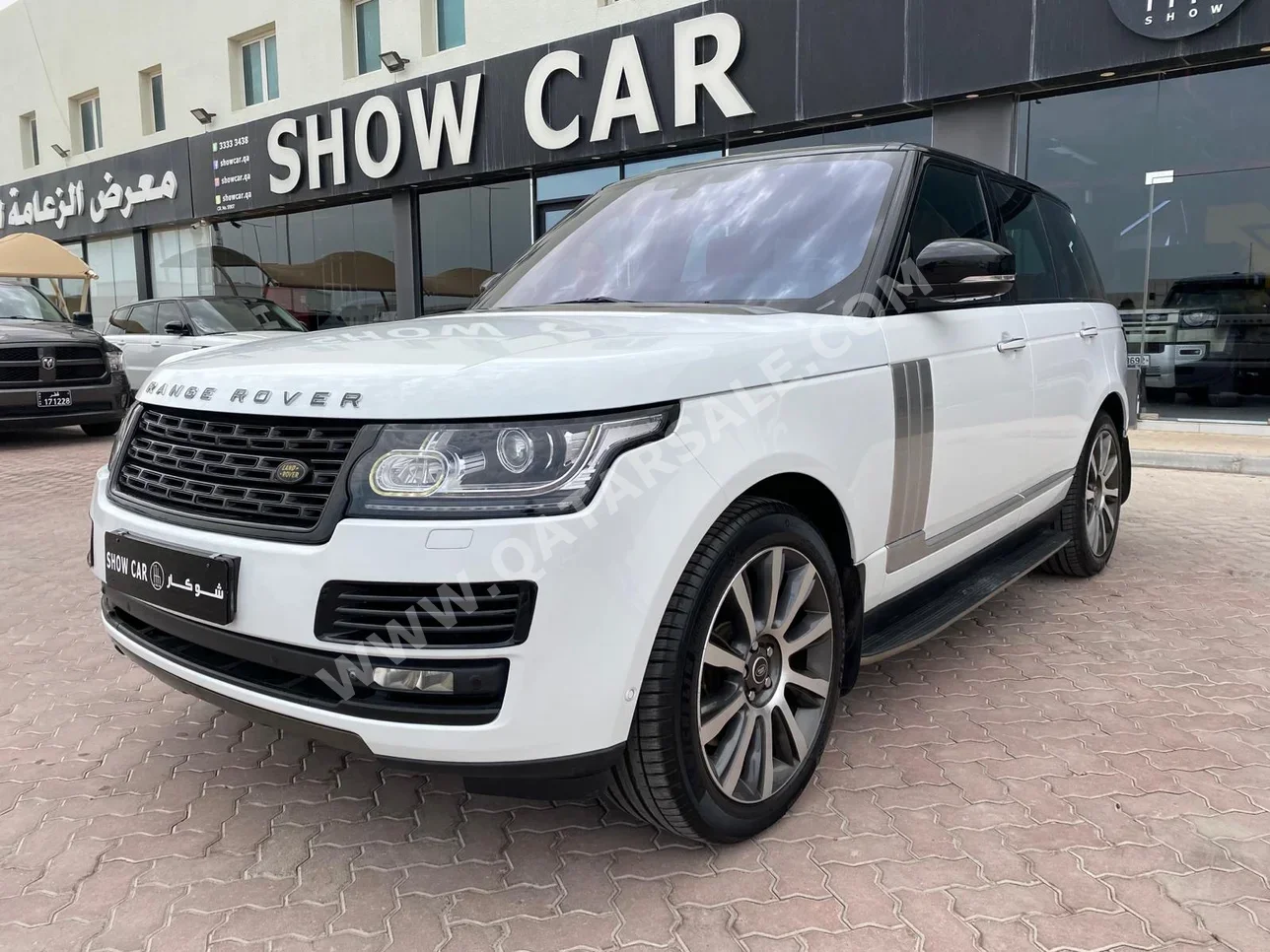 Land Rover  Range Rover  Vogue SE Super charged  2014  Automatic  234,000 Km  8 Cylinder  Four Wheel Drive (4WD)  SUV  White