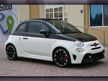 Fiat  595  Abarth  2020  Automatic  34,500 Km  4 Cylinder  Front Wheel Drive (FWD)  Convertible  White and Black