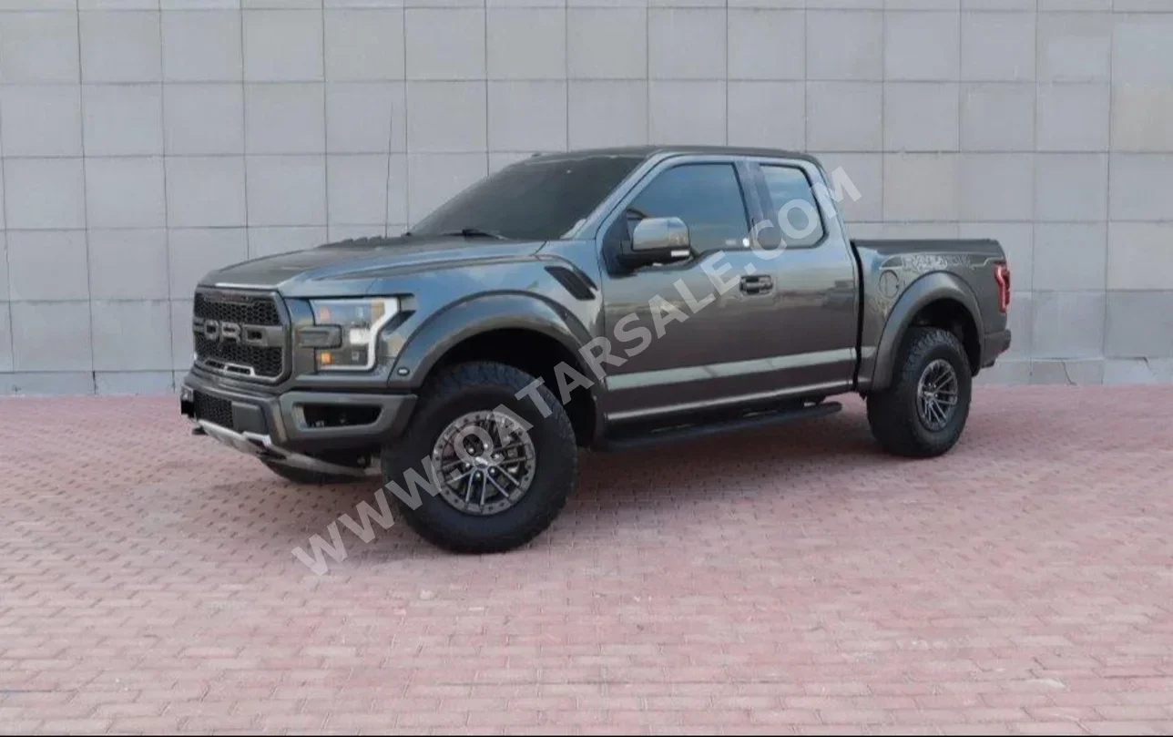 Ford  Raptor  Supercharger  2020  Automatic  95,700 Km  6 Cylinder  All Wheel Drive (AWD)  Pick Up  Gray