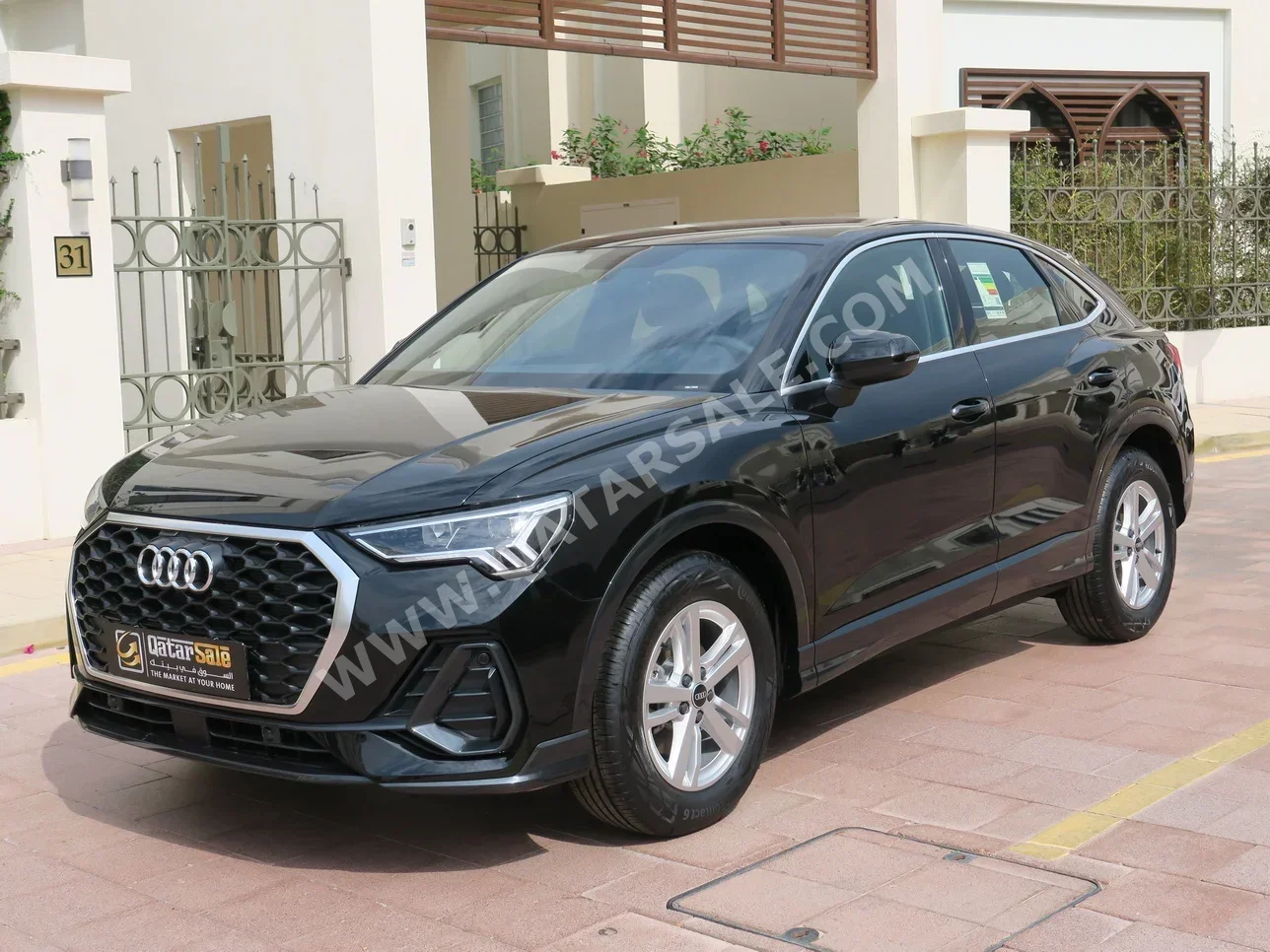 Audi  Q3  35 TFSI  2023  Automatic  0 Km  4 Cylinder  Front Wheel Drive (FWD)  SUV  Black  With Warranty