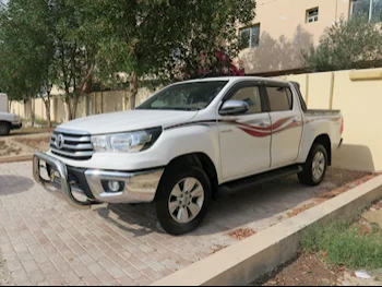 Toyota  Hilux  2020  Automatic  200,000 Km  4 Cylinder  Four Wheel Drive (4WD)  Pick Up  White