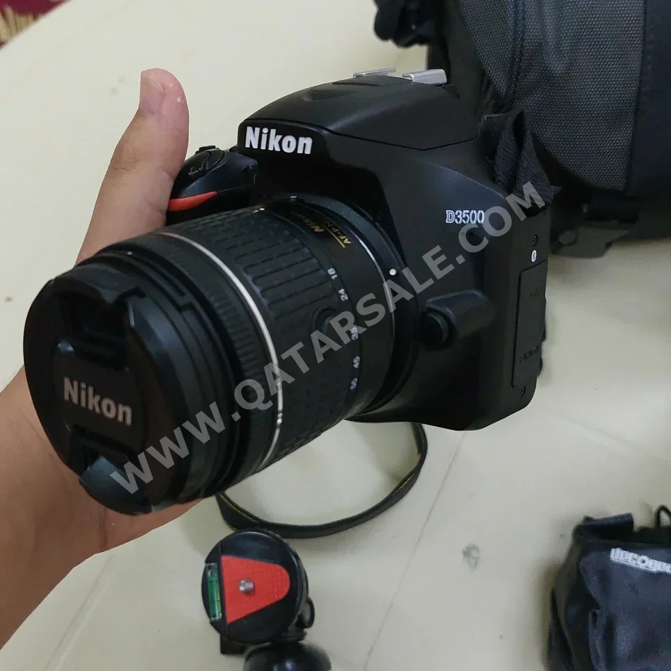 Digital Cameras Nikon  24 MP  FHD 1080p