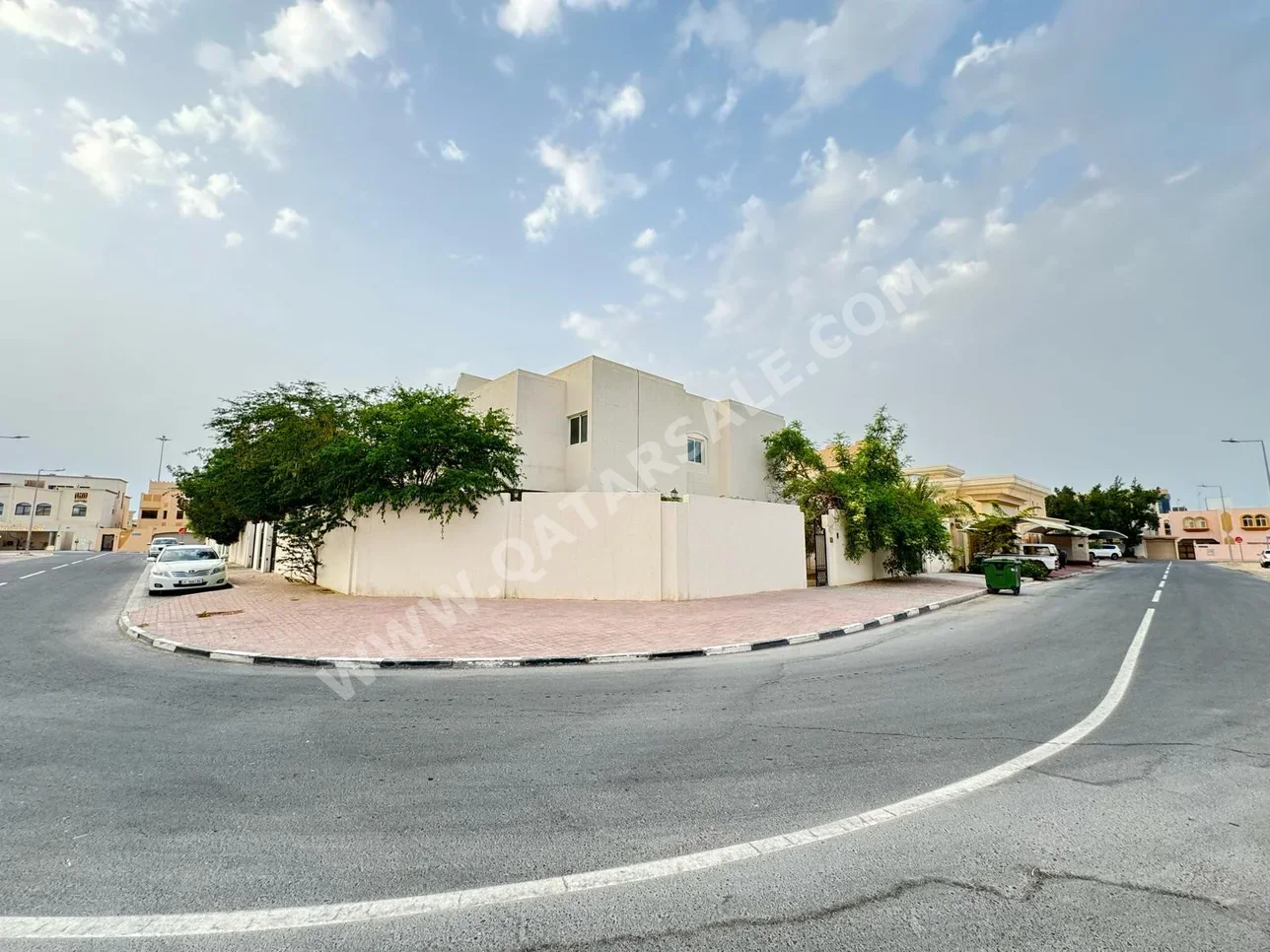 Family Residential  Not Furnished  Doha  Al Duhail  5 Bedrooms