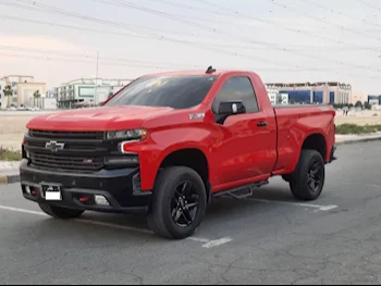 Chevrolet  Silverado  LT Trail Boss Z71  2021  Automatic  83,000 Km  8 Cylinder  Four Wheel Drive (4WD)  Pick Up  Red