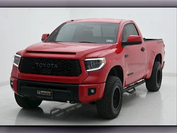 Toyota  Tundra  2011  Automatic  252,000 Km  8 Cylinder  Four Wheel Drive (4WD)  Pick Up  Red
