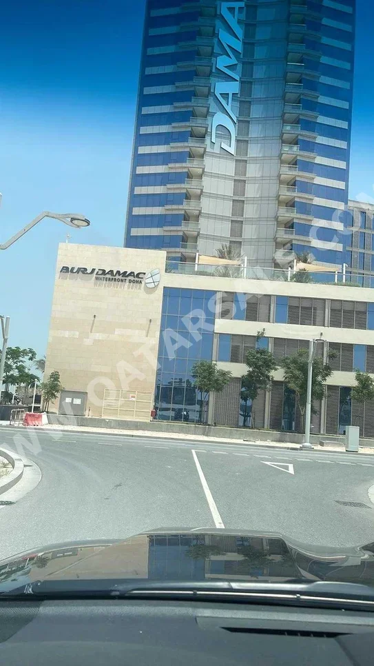 Buildings, Towers & Compounds Commercial  Doha  Fereej Kulaib  For Sale