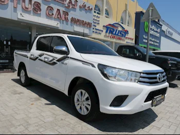 Toyota  Hilux  2018  Automatic  164,000 Km  4 Cylinder  Four Wheel Drive (4WD)  Pick Up  White