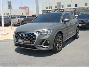 Audi  Q3  2021  Automatic  33,000 Km  4 Cylinder  Front Wheel Drive (FWD)  SUV  Gray