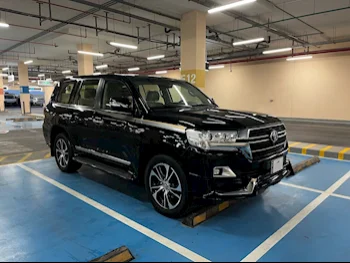 Toyota  Land Cruiser  VXR- Grand Touring S  2020  Automatic  118,000 Km  8 Cylinder  Four Wheel Drive (4WD)  SUV  Black