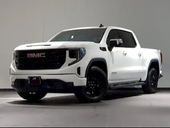 GMC  Sierra  Elevation  2023  Automatic  37,000 Km  8 Cylinder  Four Wheel Drive (4WD)  Pick Up  White  With Warranty
