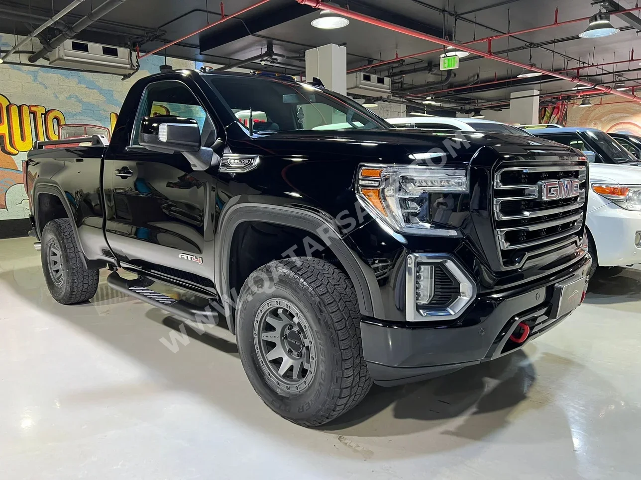 GMC  Sierra  AT4  2020  Automatic  74,000 Km  8 Cylinder  Four Wheel Drive (4WD)  Pick Up  Black