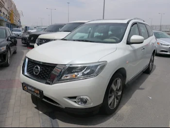  Nissan  Pathfinder  2015  Automatic  84,000 Km  6 Cylinder  Four Wheel Drive (4WD)  SUV  White  With Warranty