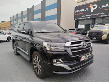 Toyota  Land Cruiser  GXR- Grand Touring  2019  Automatic  160,000 Km  8 Cylinder  Four Wheel Drive (4WD)  SUV  Black