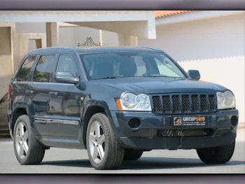 Jeep  Grand Cherokee  SRT-8  2007  Automatic  83,000 Km  8 Cylinder  Four Wheel Drive (4WD)  SUV  Gray