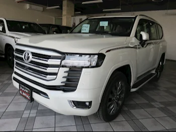 Toyota  Land Cruiser  GXR Twin Turbo  2024  Automatic  2,000 Km  6 Cylinder  Four Wheel Drive (4WD)  SUV  White  With Warranty
