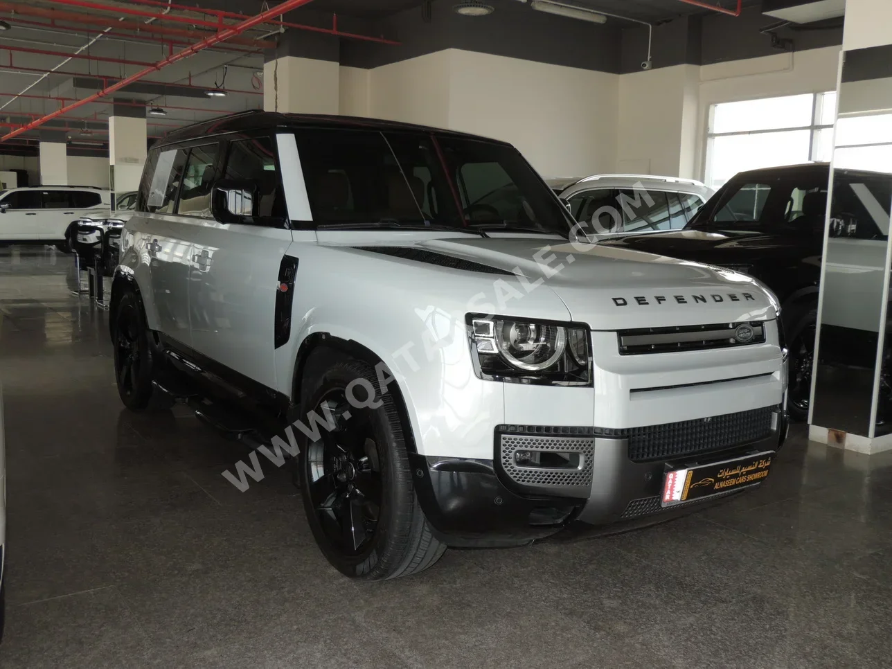 Land Rover  Defender  110 X  2023  Automatic  30,000 Km  8 Cylinder  Four Wheel Drive (4WD)  SUV  White  With Warranty