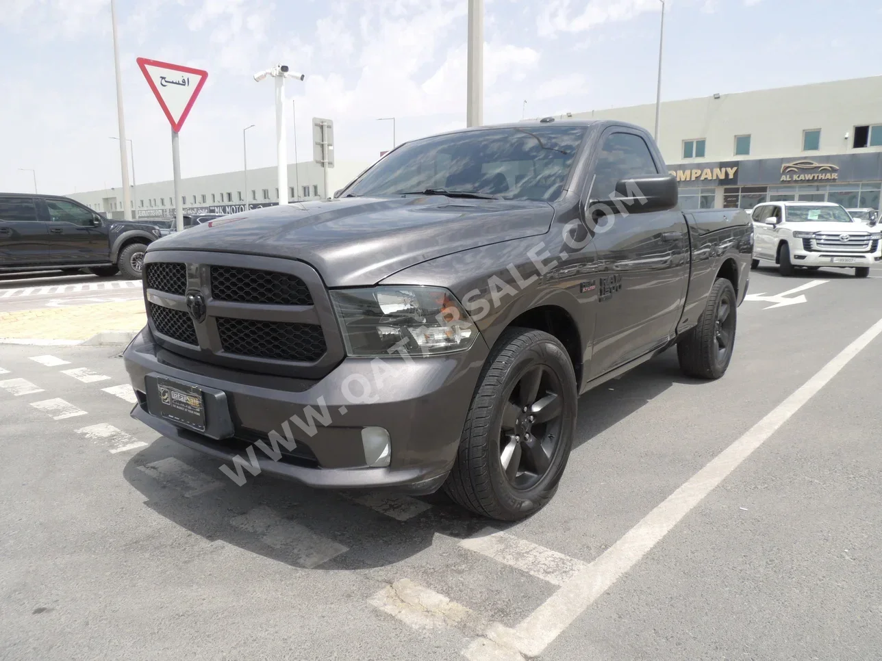 Dodge  Ram  1500  2020  Automatic  81,000 Km  8 Cylinder  Four Wheel Drive (4WD)  Pick Up  Gray