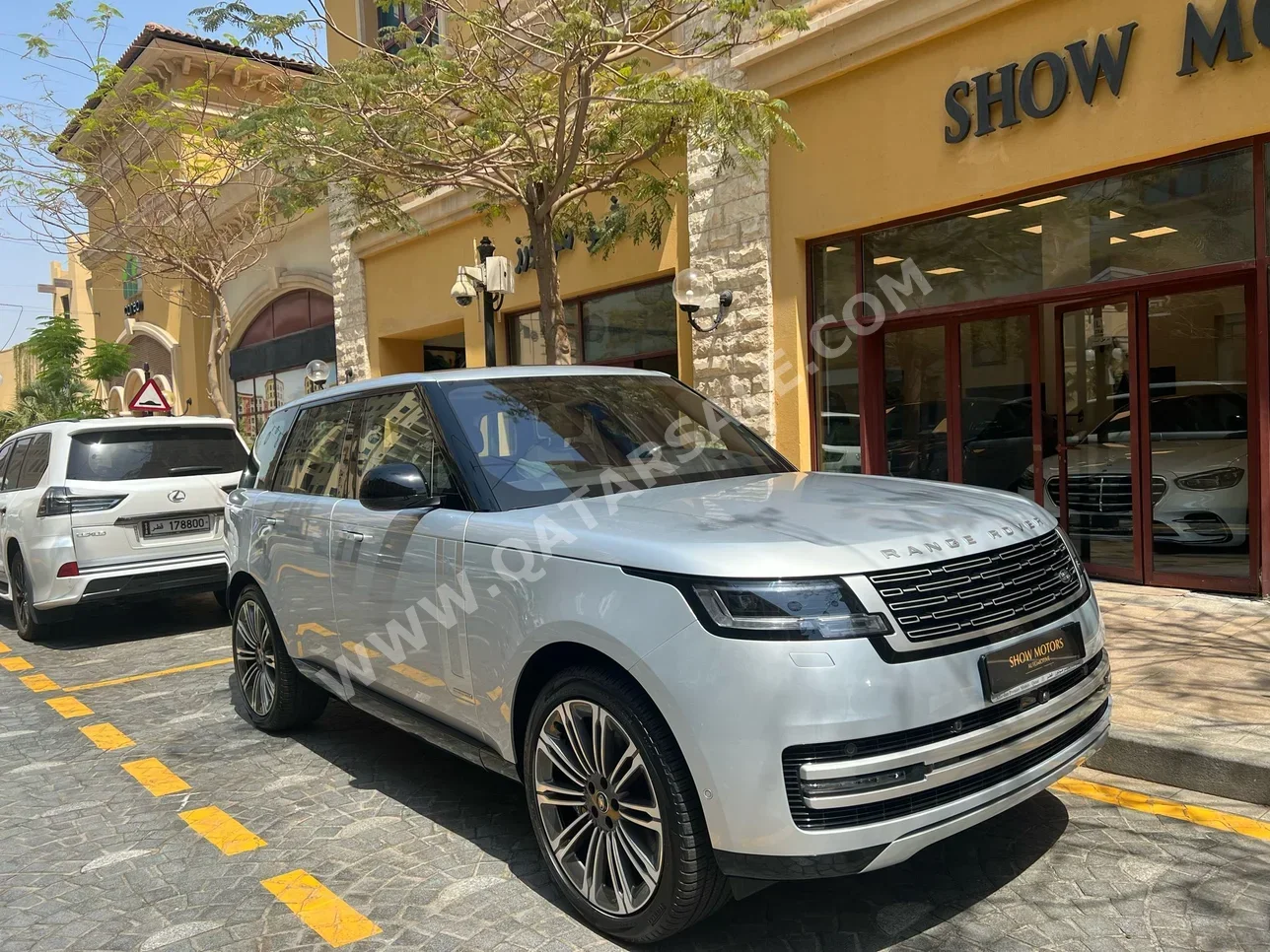 Land Rover  Range Rover  Vogue  Autobiography  2023  Automatic  0 Km  8 Cylinder  Four Wheel Drive (4WD)  SUV  Silver  With Warranty