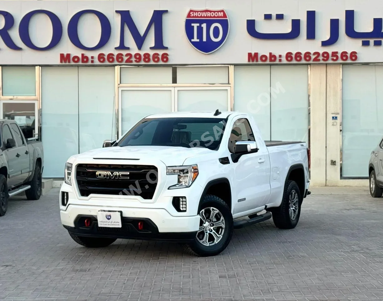 GMC  Sierra  Elevation  2021  Automatic  44,000 Km  8 Cylinder  Four Wheel Drive (4WD)  Pick Up  White