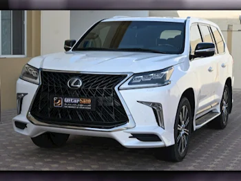 Lexus  LX  570 S  2018  Automatic  63,000 Km  8 Cylinder  Four Wheel Drive (4WD)  SUV  Pearl