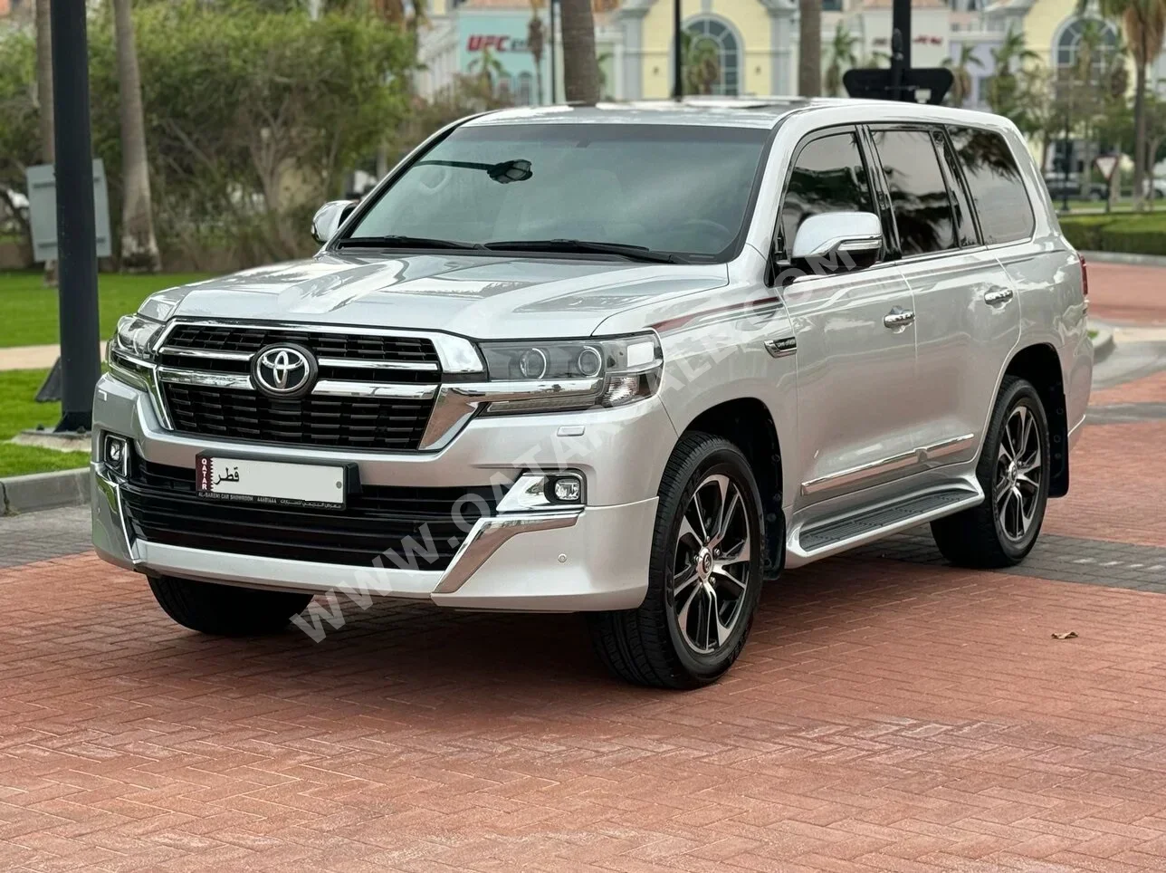 Toyota  Land Cruiser  GXR- Grand Touring  2021  Automatic  95,000 Km  6 Cylinder  Four Wheel Drive (4WD)  SUV  Silver  With Warranty