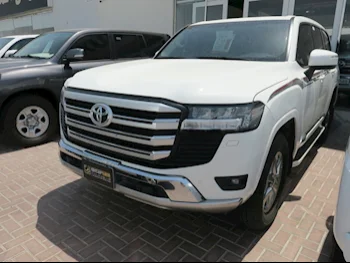 Toyota  Land Cruiser  GXR Twin Turbo  2022  Automatic  86,000 Km  6 Cylinder  Four Wheel Drive (4WD)  SUV  White  With Warranty