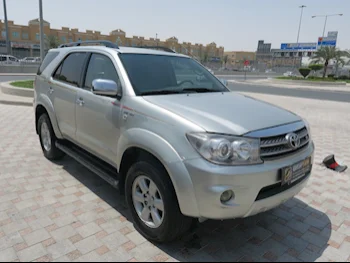 Toyota  Fortuner  2011  Automatic  330,000 Km  6 Cylinder  Four Wheel Drive (4WD)  SUV  Silver
