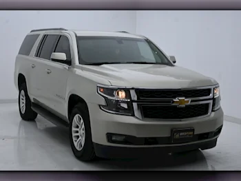 Chevrolet  Suburban  LT  2017  Automatic  130,000 Km  8 Cylinder  Four Wheel Drive (4WD)  SUV  Gold