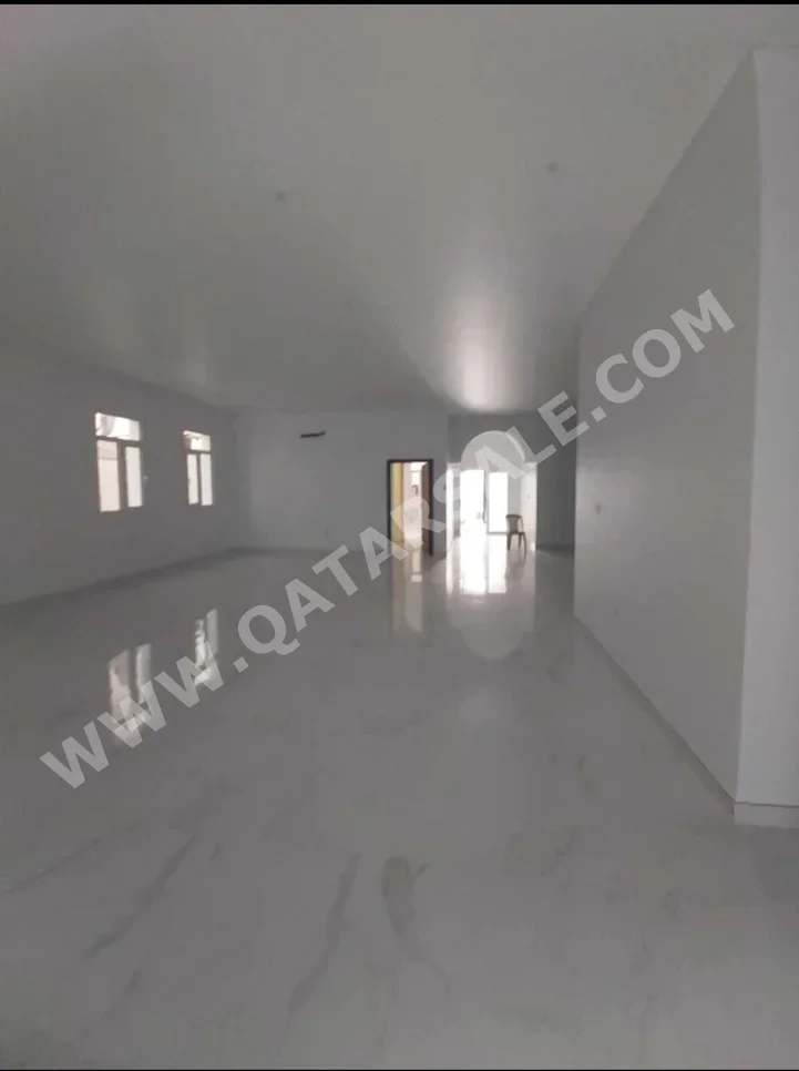 Family Residential  Not Furnished  Al Rayyan  Ain Khaled  7 Bedrooms