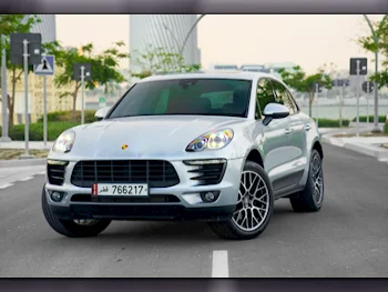 Porsche  Macan  2018  Automatic  29,000 Km  6 Cylinder  Four Wheel Drive (4WD)  SUV  Silver