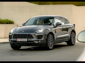 Porsche  Macan  2018  Automatic  110,000 Km  6 Cylinder  Four Wheel Drive (4WD)  SUV  Gray