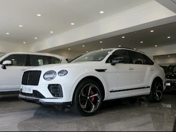 Bentley  Bentayga  S  2023  Automatic  0 Km  8 Cylinder  All Wheel Drive (AWD)  SUV  White  With Warranty