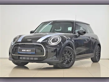 Mini  Cooper  Coupe  2023  Automatic  11,110 Km  3 Cylinder  Front Wheel Drive (FWD)  Hatchback  Black  With Warranty