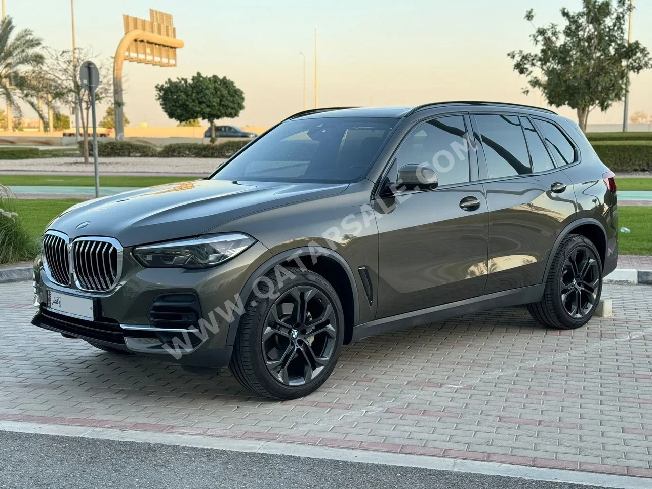 BMW  X-Series  X5  2023  Automatic  29,000 Km  6 Cylinder  Four Wheel Drive (4WD)  SUV  Gray  With Warranty