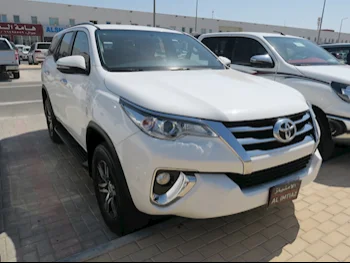 Toyota  Fortuner  2020  Automatic  37,000 Km  4 Cylinder  Four Wheel Drive (4WD)  SUV  White
