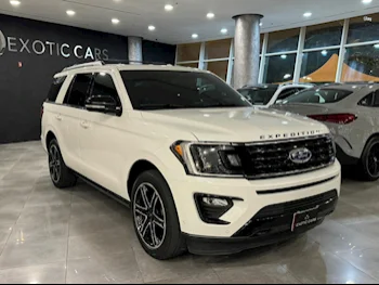 Ford  Expedition  Limited  2021  Automatic  58,000 Km  6 Cylinder  Four Wheel Drive (4WD)  SUV  White  With Warranty