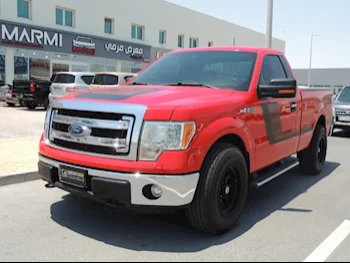 Ford  F  150  2014  Automatic  214,000 Km  8 Cylinder  Four Wheel Drive (4WD)  Pick Up  Red