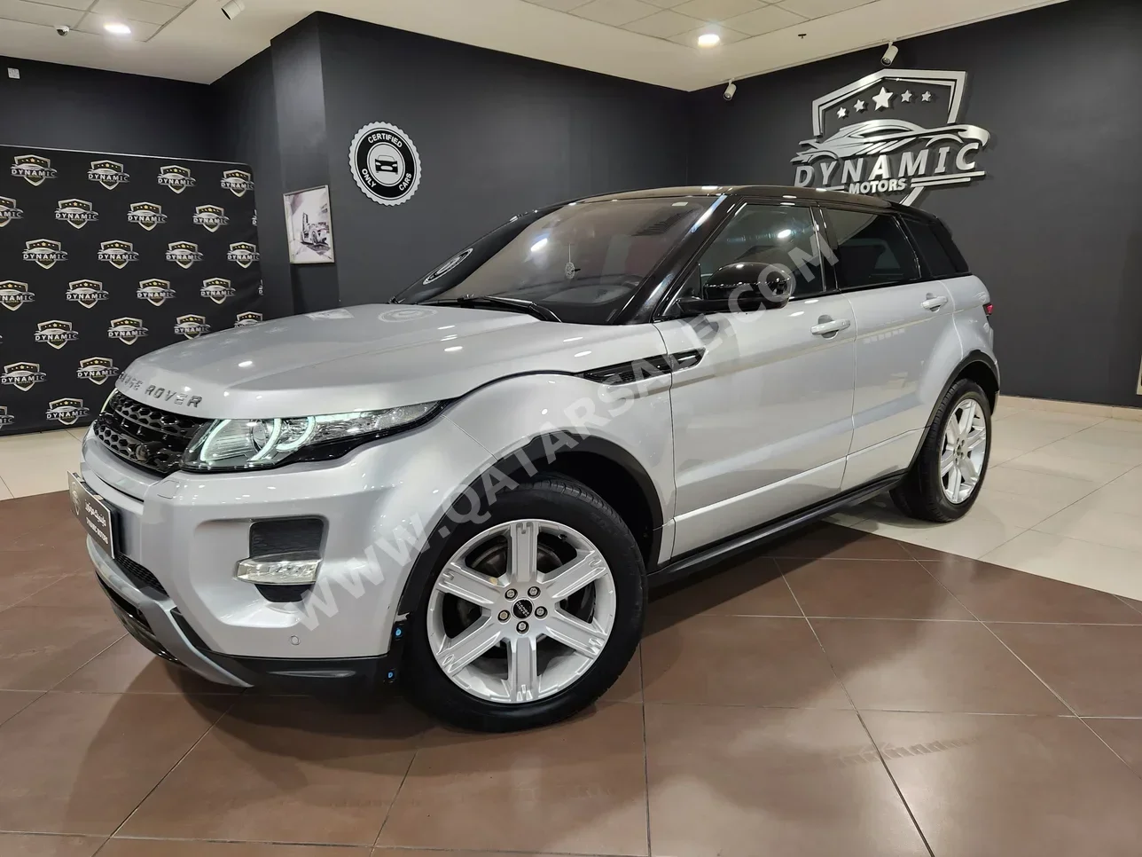 Land Rover  Evoque  Dynamic  2015  Automatic  73,000 Km  4 Cylinder  Four Wheel Drive (4WD)  SUV  Silver