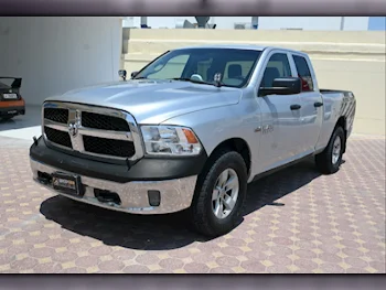 Dodge  Ram  2017  Automatic  116,000 Km  8 Cylinder  Four Wheel Drive (4WD)  Pick Up  Silver