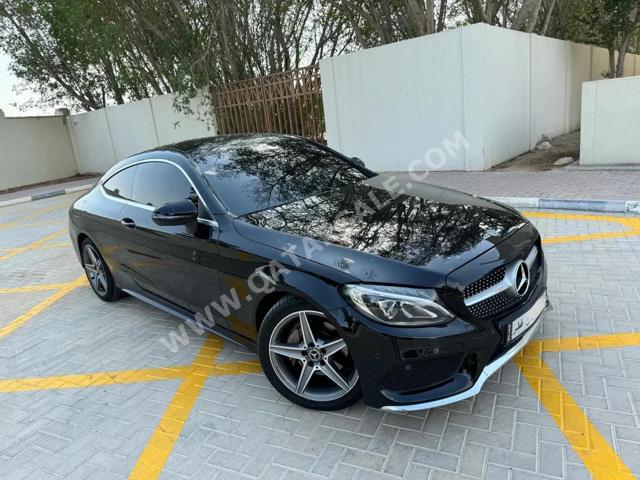 Mercedes-Benz  C-Class  200  2018  Automatic  129,000 Km  4 Cylinder  Rear Wheel Drive (RWD)  Sedan  Black