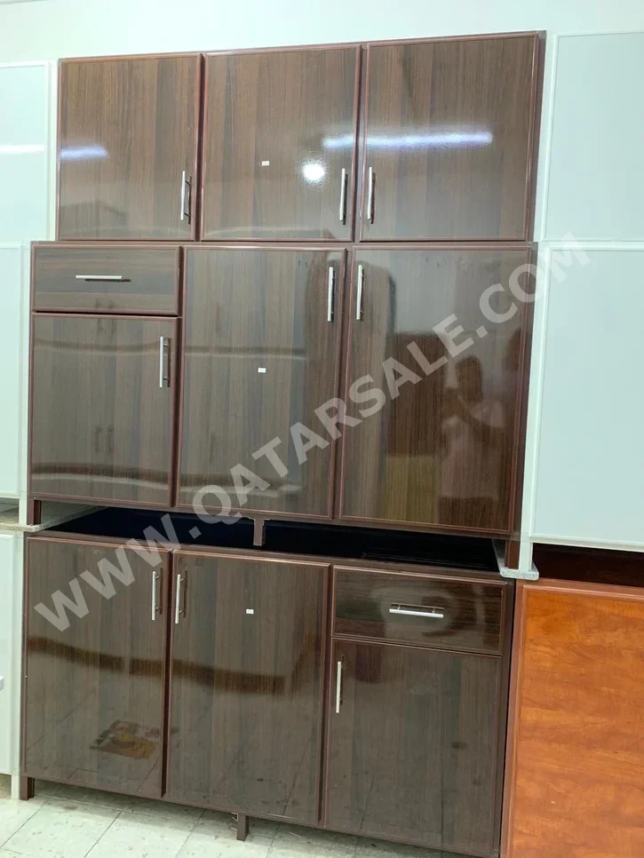 Kitchen Cabinets & Drawers Qatar
