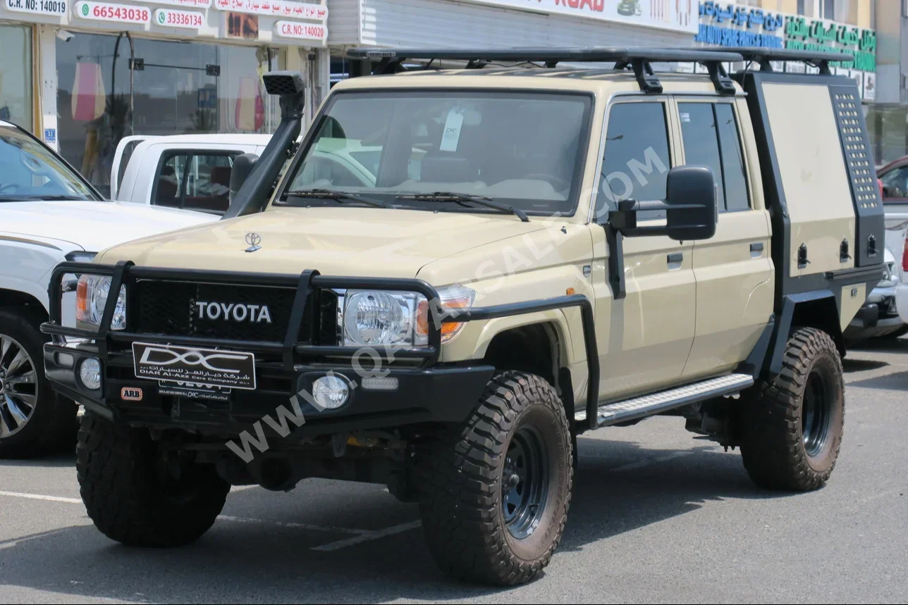  Toyota  Land Cruiser  LX  2015  Manual  5,000 Km  6 Cylinder  Four Wheel Drive (4WD)  Pick Up  Beige  With Warranty