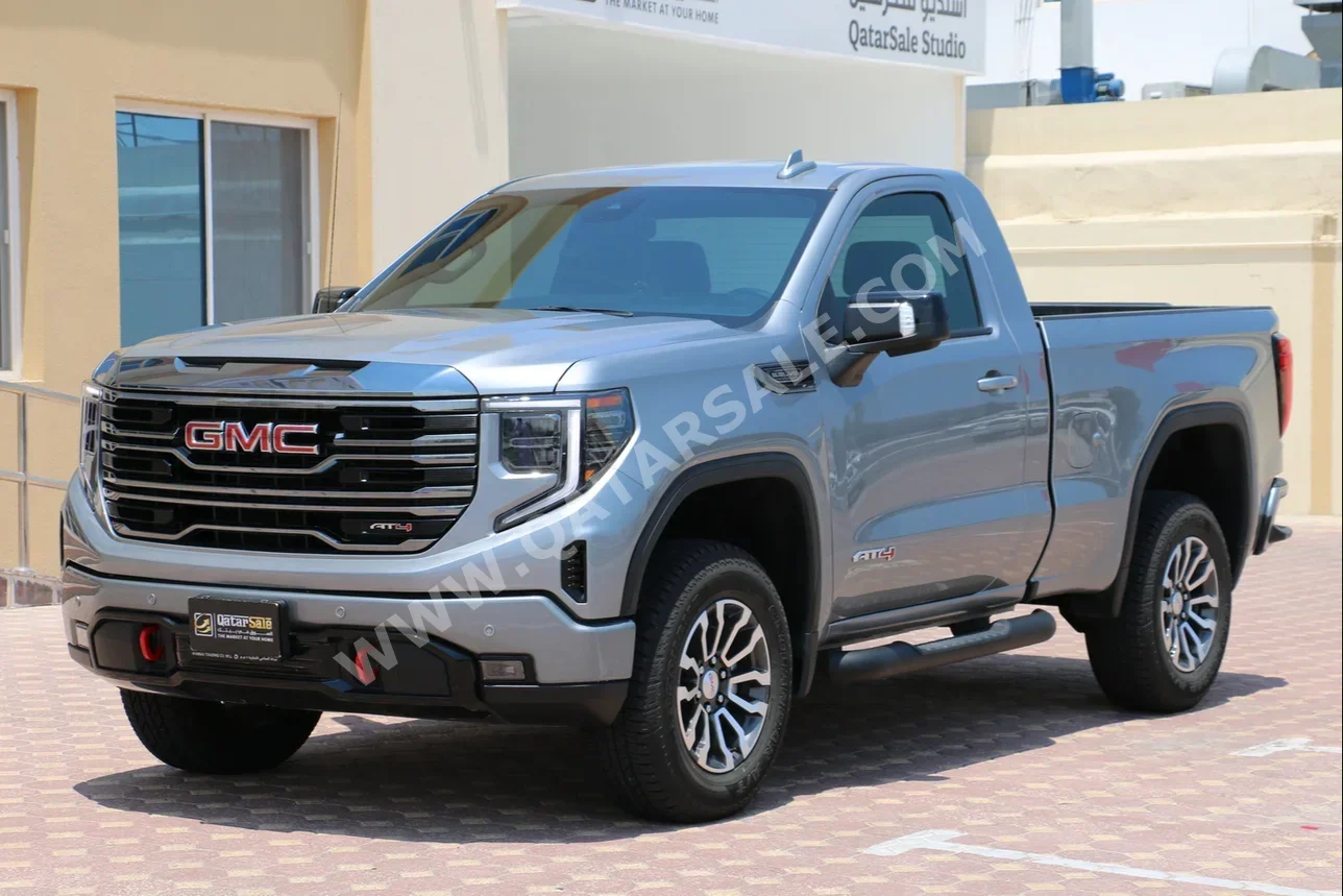  GMC  Sierra  AT4  2023  Automatic  11,500 Km  8 Cylinder  Four Wheel Drive (4WD)  Pick Up  Gray  With Warranty